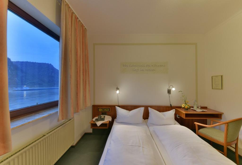 Hotel & Restaurant Krone Kestert Ngoại thất bức ảnh