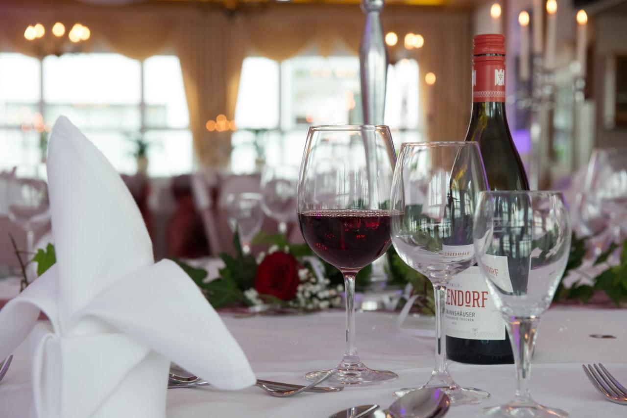 Hotel & Restaurant Krone Kestert Ngoại thất bức ảnh