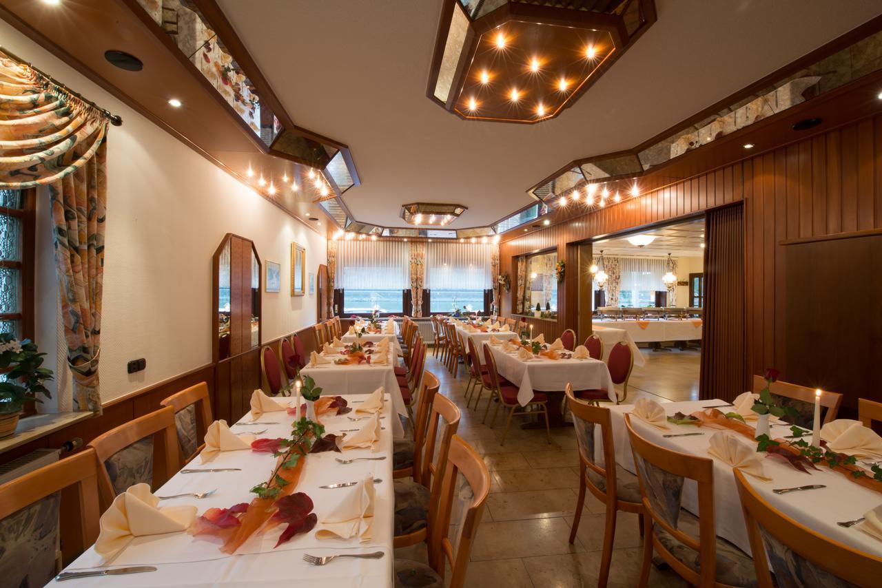 Hotel & Restaurant Krone Kestert Ngoại thất bức ảnh