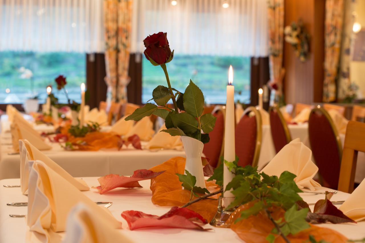 Hotel & Restaurant Krone Kestert Ngoại thất bức ảnh