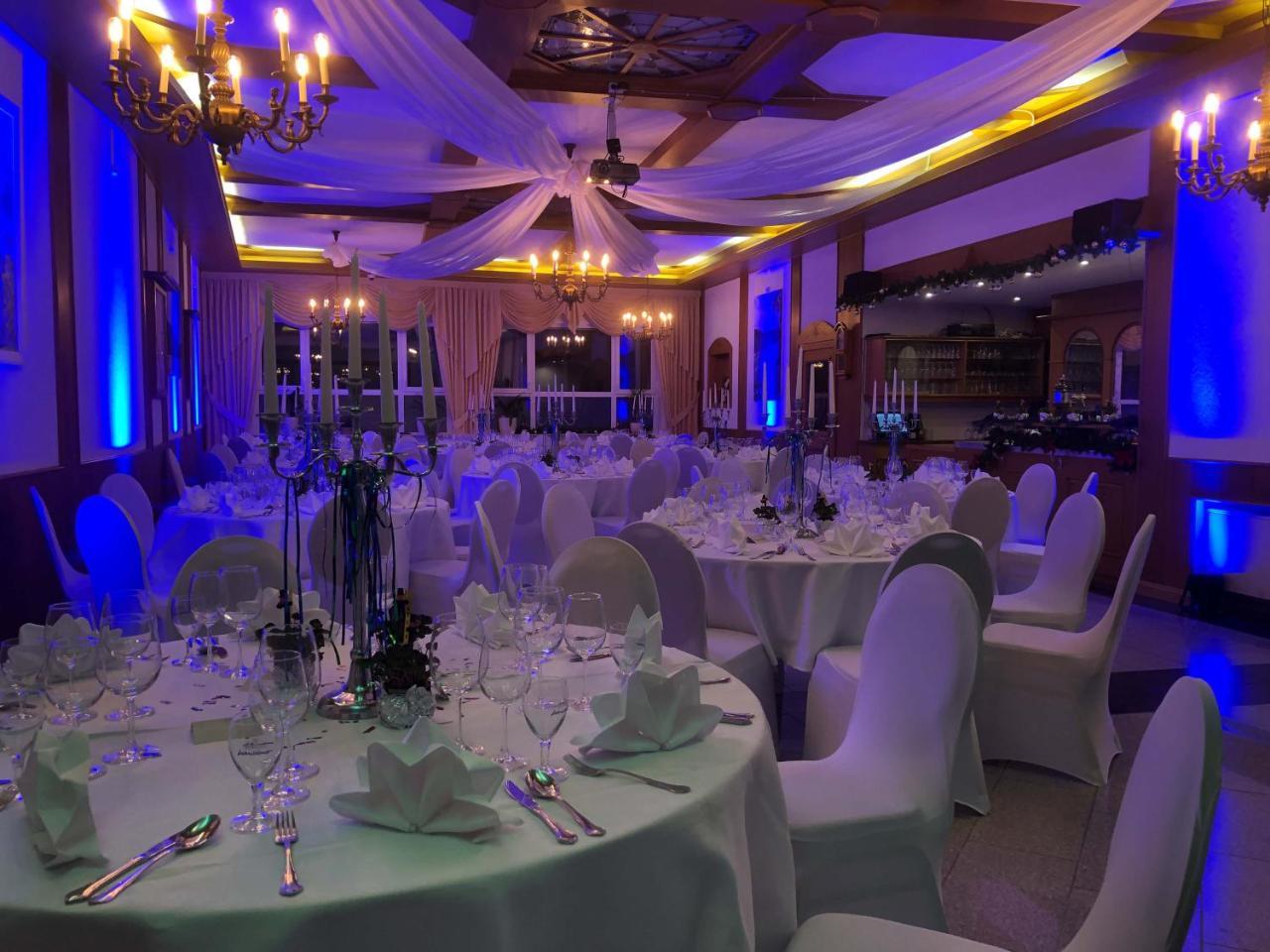Hotel & Restaurant Krone Kestert Ngoại thất bức ảnh